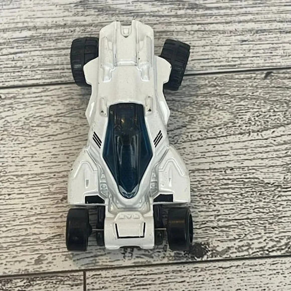 2013 Mattel BCD89 Hot Wheels MAX STEEL TURBO RACER White - Picture 5 of 7